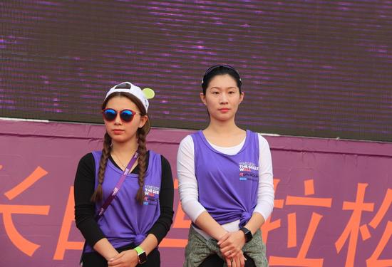 大梦想家长城马拉松公益行首站走进怀北学校