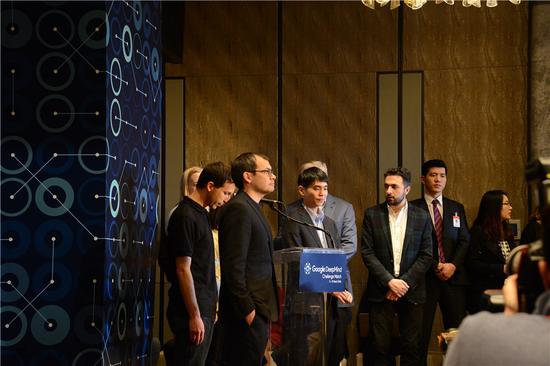 ���󷢲������Ƕ��е���