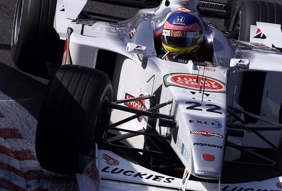 2000年,所有顶尖车队都想得到维伦纽夫