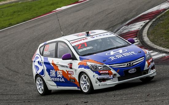 北京现代销售本部长权赫东:激励年轻人赛车梦