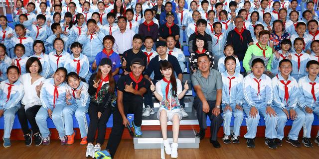 长马“大梦想家”怀北学校公益行