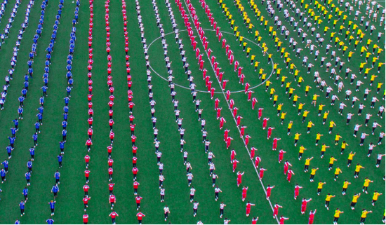 阳光排舞进校园校园 阳光排舞大型展演活动完