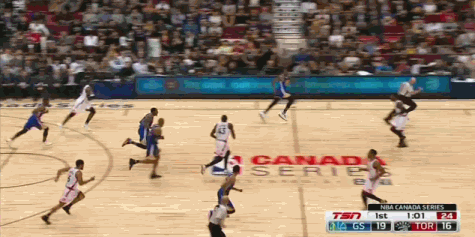 五大囧!库里一哥超默契连线 投完自己都乐-gif