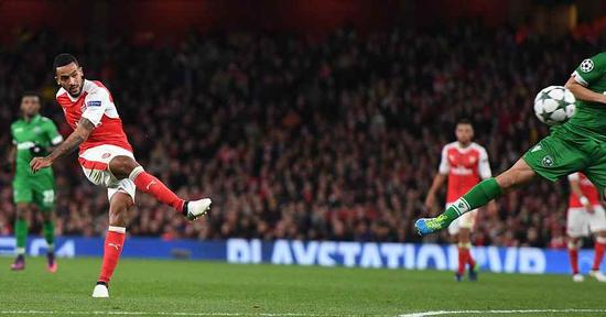 沃尔科特扩大比分