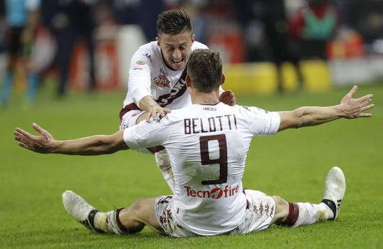 贝洛蒂庆祝进球