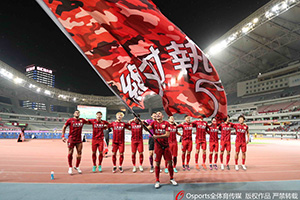 中超-武磊造乌龙+破门 上港3-1胜华夏获联赛季军