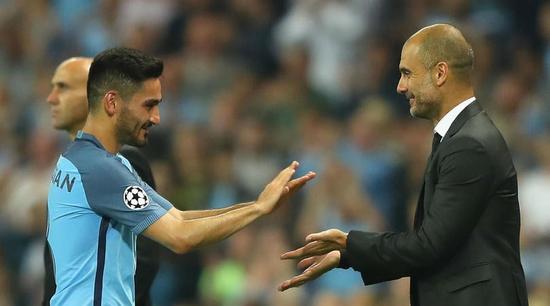 京多安最终加盟曼城，成为瓜帅的中场核心