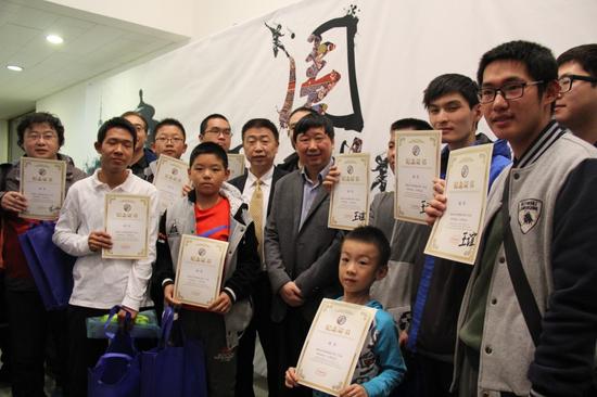 参与车轮战的同学获得荣誉证书