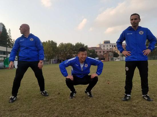 第五届老甲A联赛上海拉开战幕 大连老将袒露心