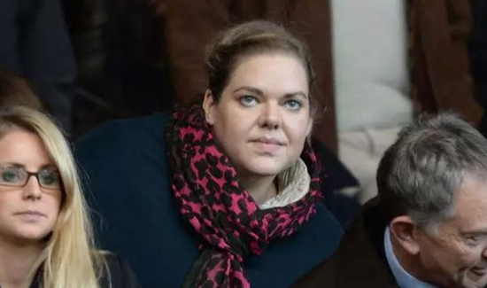 圣徒女老板卡萨琳娜一直被指“抠门”