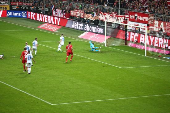 胡梅尔斯中柱瞬间