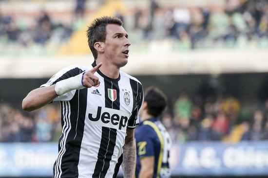 曼朱基奇庆祝进球