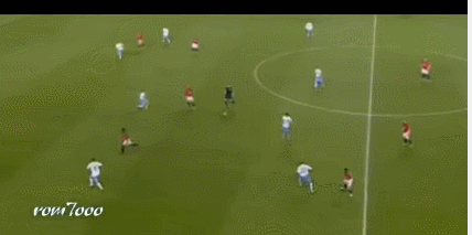 最经典助攻之一，脚后跟直接洞穿防守