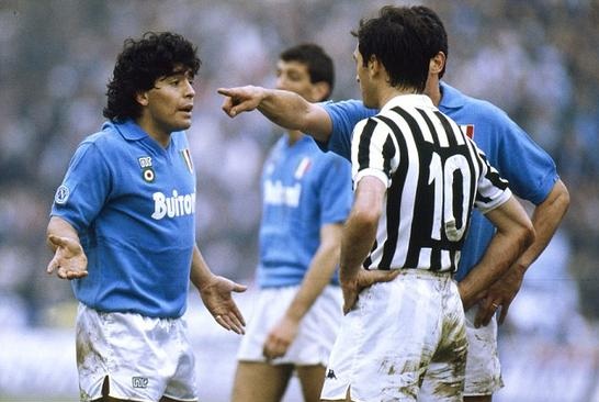 马拉多纳深陷争议