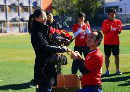 进足金联赛4强精神糖:京城最具归属感的业余球