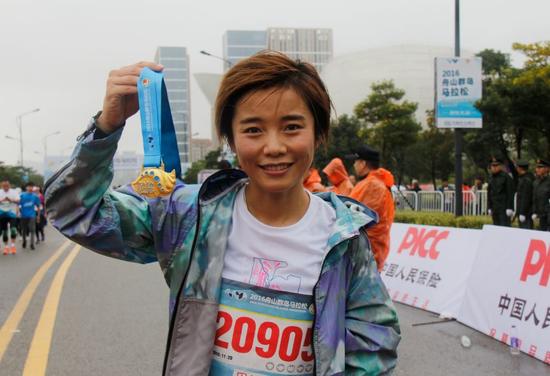 舟马新赛道传递独特文化 中国姑娘夺冠令人振奋