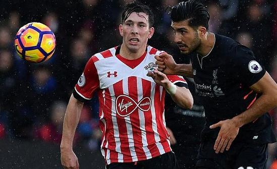 霍伊博格(左)：打过拜仁曼城，但感觉利物浦最厉害