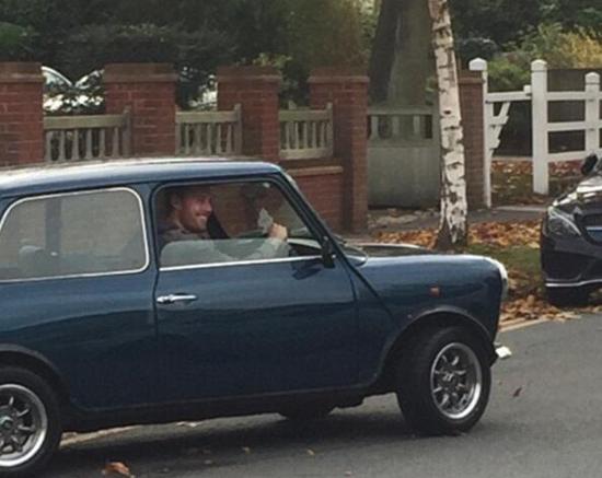 1米91大个子开这车……