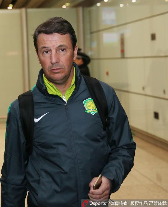 北京国安新主帅终于敲定,西班牙教练、前曼. 来