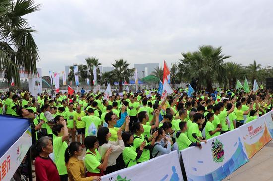 里行走进厦门 奥运冠军引领轻松跑热潮_跑步频