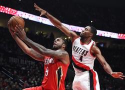 双枪射51分开拓者复仇 浓眉哥31+13鹈鹕折翼