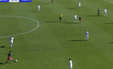 在青年欧冠比赛中打进的奔袭进球