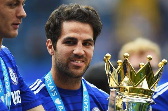 法布雷加斯也获得了英超冠军