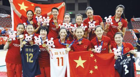 第八冠:2015年世界杯女子排球赛中国女排在伤兵满营的情况下逆势夺冠