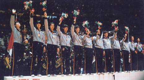 第二冠：1982年第九届世界女排锦标赛女排夺冠