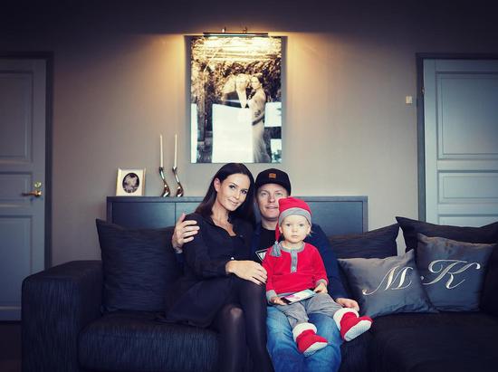 莱科宁与妻子明图、儿子罗宾