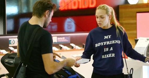 瓦林卡女友获赛事外卡引质疑