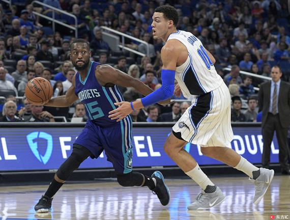 16/17赛季NBA常规赛 黄蜂 114-115 活塞_直播间_手机新浪网