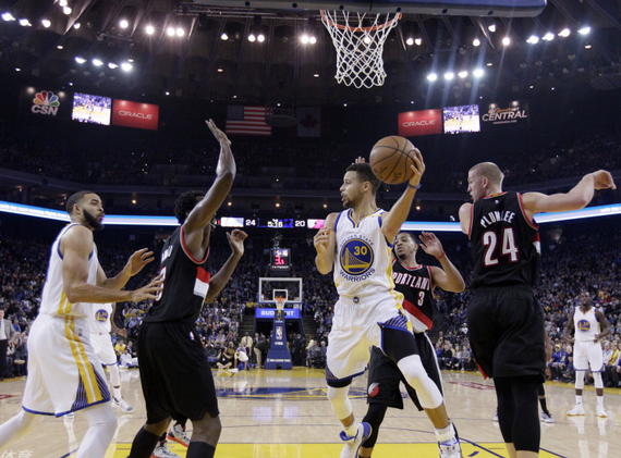 16/17赛季NBA常规赛 开拓者 117-125 勇士_直播间_手机新浪网