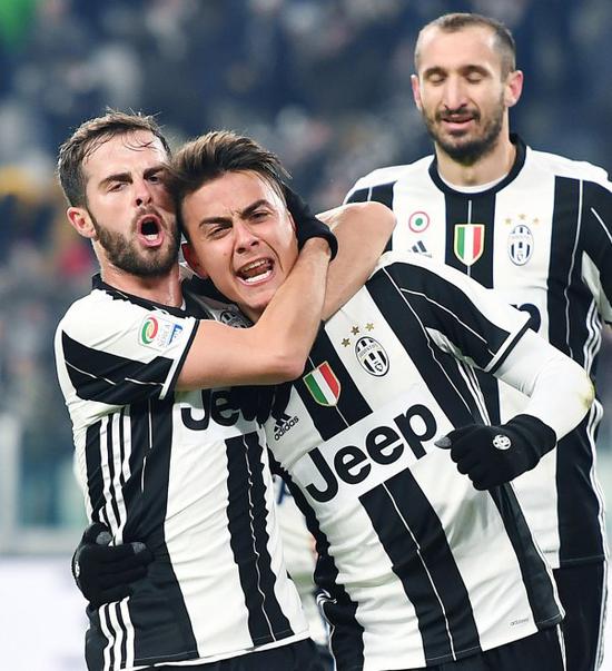 意甲-伊瓜因2球迪巴拉点射 尤文3-0创连胜纪录