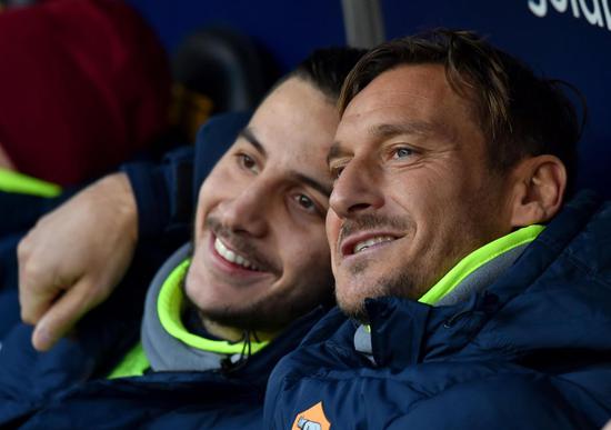 替补席上的托蒂