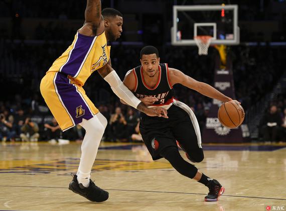 16/17赛季NBA常规赛 掘金 127-121 湖人_直播间_手机新浪网