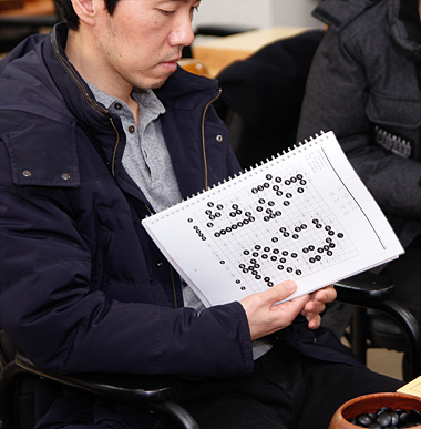李昌镐在韩国国家队研究AlphaGo新手法