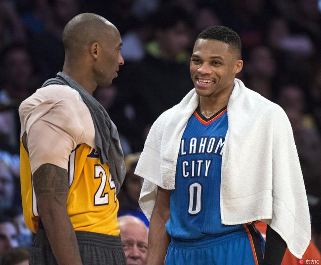 科比力挺威少:落选首发会让他打得更拼命_NB