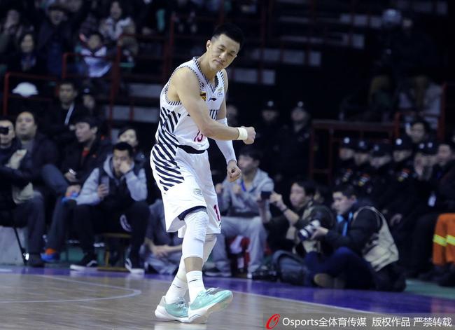 16-17赛季CBA联赛 辽宁 106-100 新疆_直播间_手机新浪网