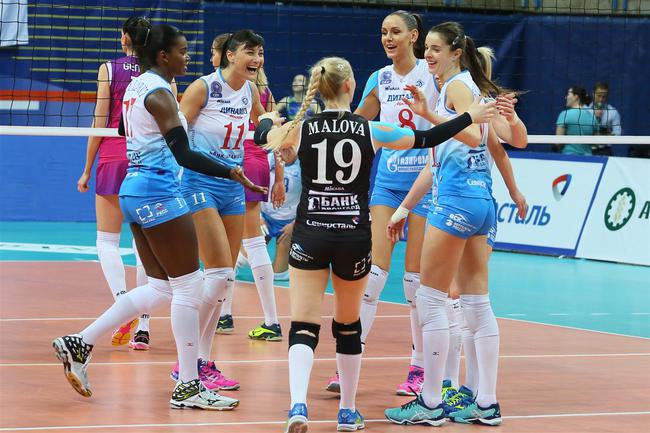 欧冠女排莫斯科3-2涉险闯关 瓦基弗领衔4队不