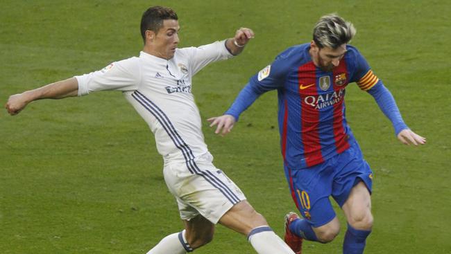 观点:梅西踢球比C罗更靠脑子 C罗更加依赖身体