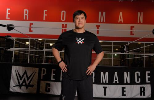 中国之星抵达WWE培训中心 接受专业培训开启