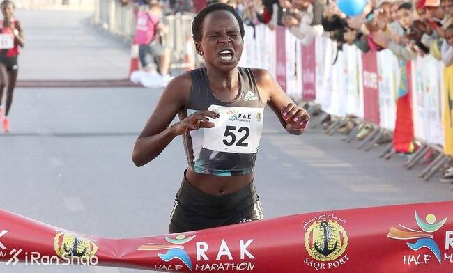 联酋哈伊马角半马 前3名跑进史上前十_跑步频