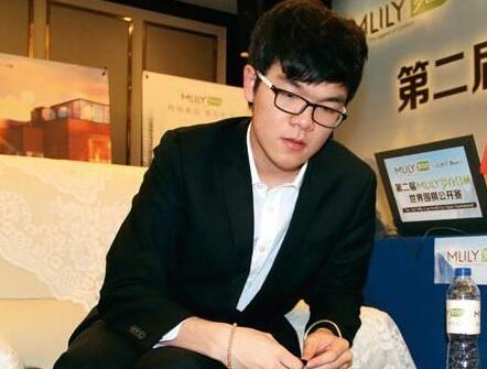 新太阳城娱乐城:长江娱乐城 双色球第17021期