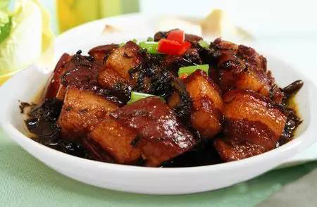 沙洋跑马品美食:风干鸡口味独特 鱼籽香肠香醇