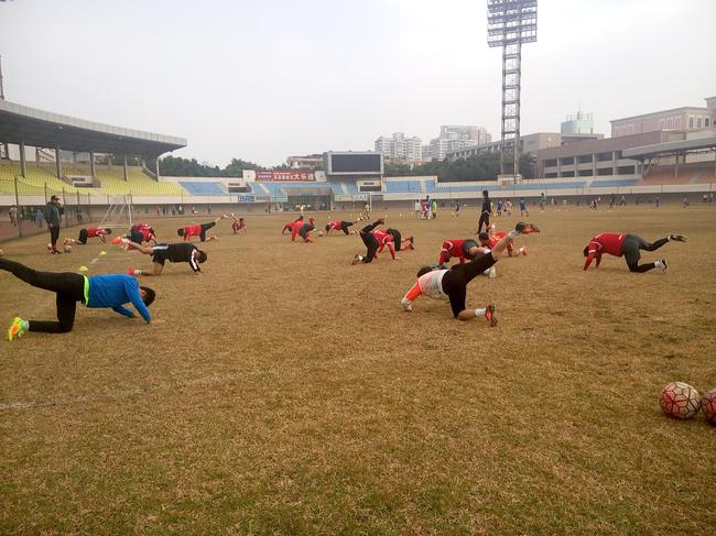 贺岁杯-新疆天山雪豹1-1湘涛 教练盼考察队员_