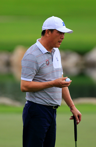 张连伟连续三轮70杆并列第11mi