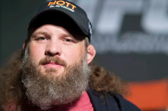 大肚佛 尼尔森将于UFC On FOX 24出战沃尔科