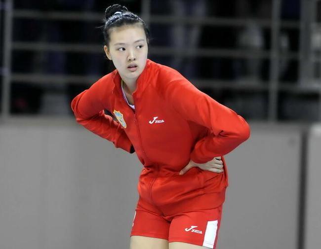 新浪评女排联赛最佳张常宁mvp惠若琪主攻提名