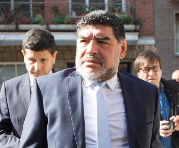 晚报:张玉宁续约荷甲队至2018 _其他栏目